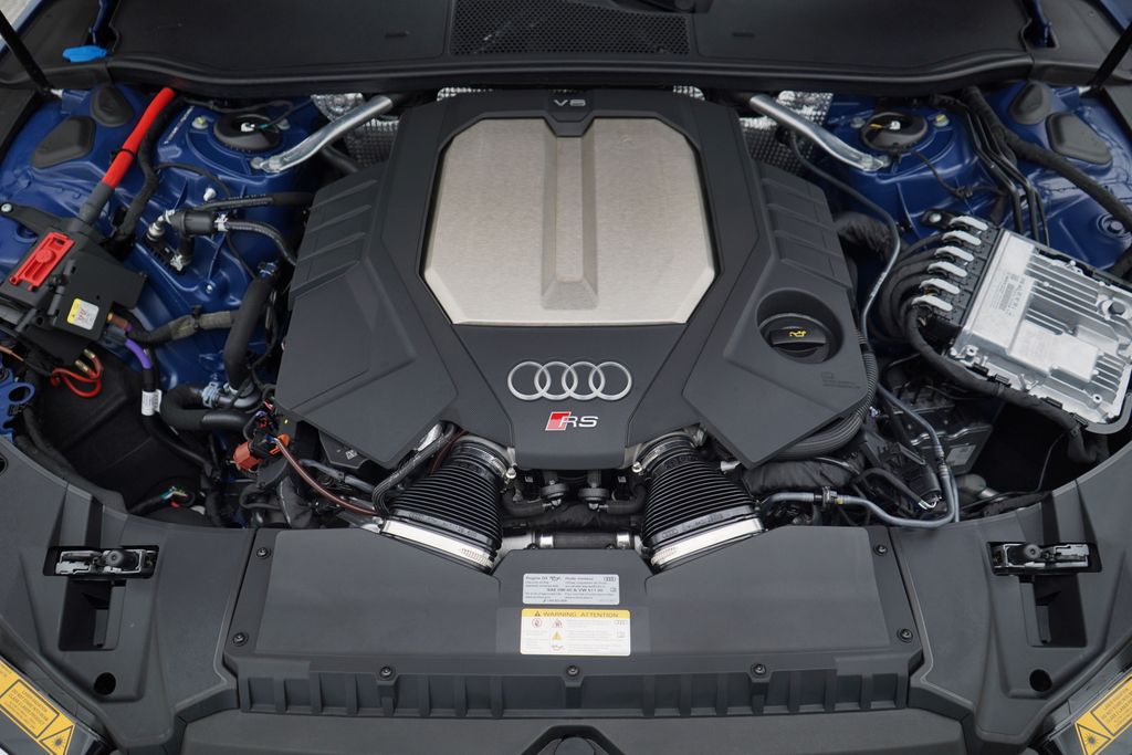 Thumbnail: 2025 Audi RS 7 - 18