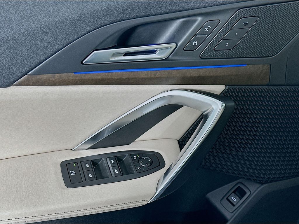 Thumbnail: 2023 BMW X1 - 18