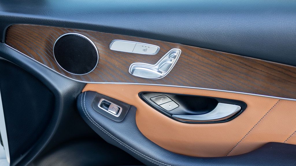 Used 2020 Mercedes-Benz GLC GLC 300 4D Sport Utility