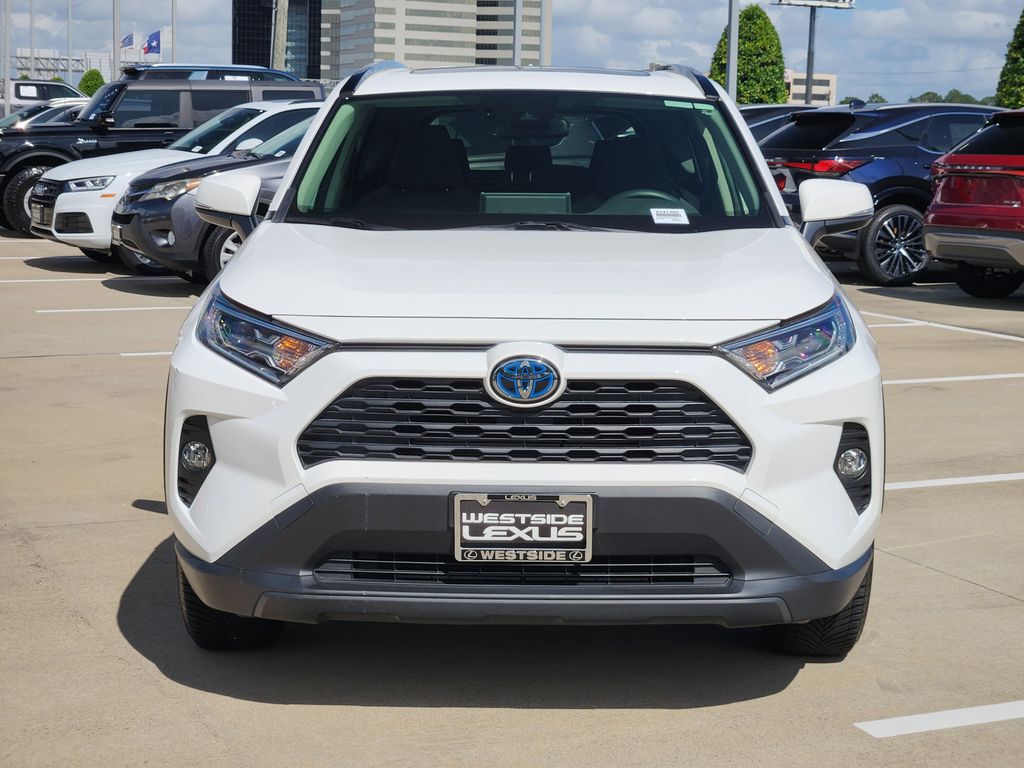 2020 Toyota RAV4 Hybrid XLE White at Community Toyota