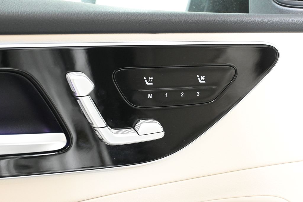 2025 Mercedes-Benz C-Class C 300 24