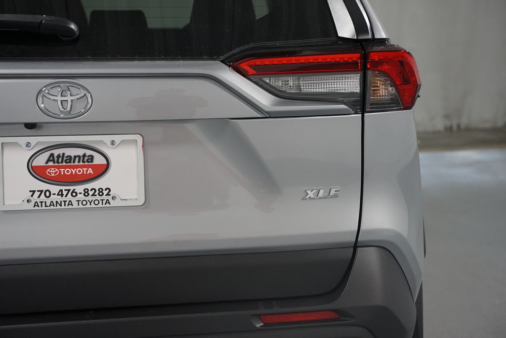 Thumbnail: 2025 Toyota RAV4 - 11