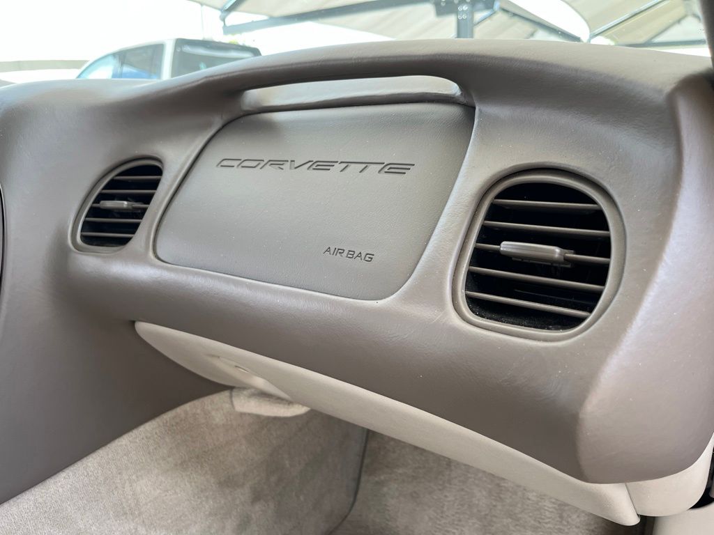 Thumbnail: 2003 Chevrolet Corvette - 24