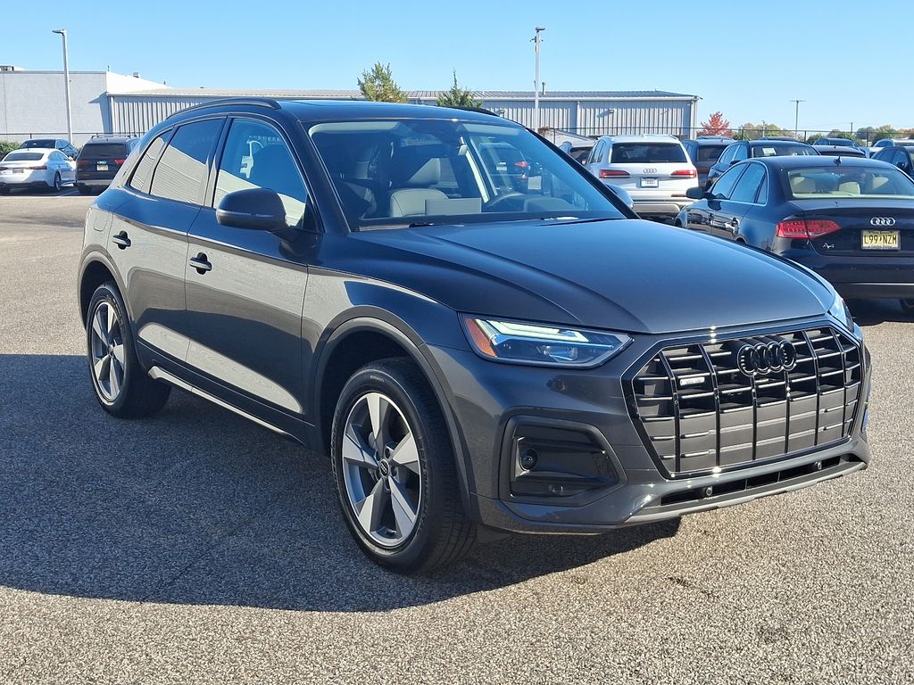 2025 Audi Q5 Premium 2