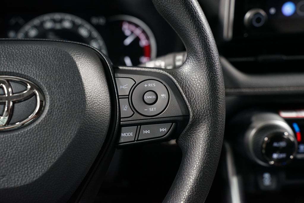 Thumbnail: 2025 Toyota RAV4 - 13