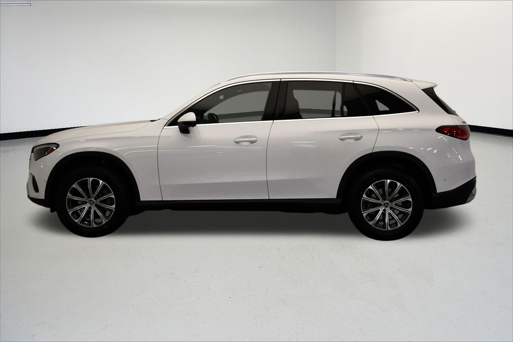 Thumbnail: 2026 Mercedes-Benz GLC - 2