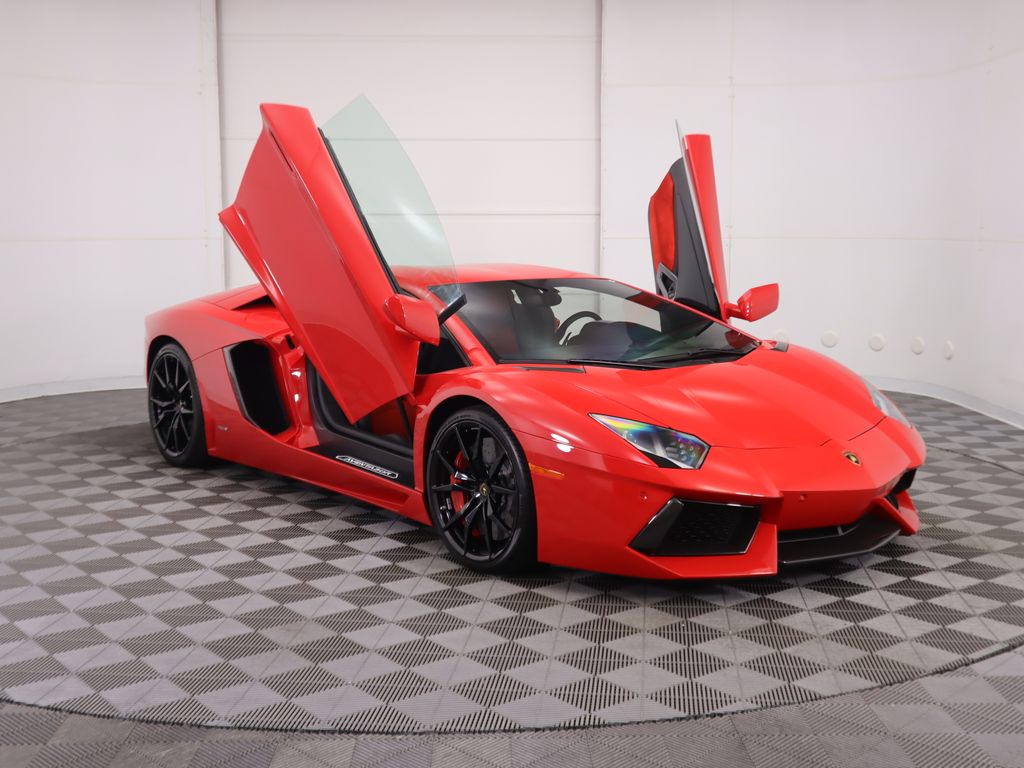 2014 Lamborghini Aventador  11