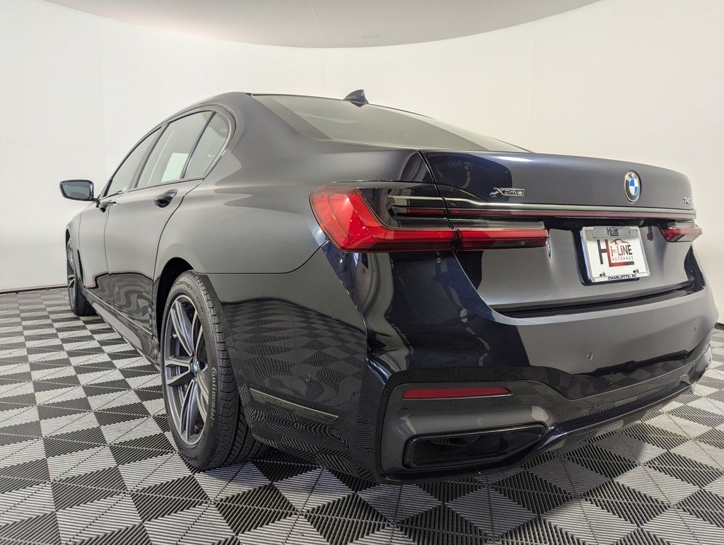 2022 BMW 7-Series 740i xDrive photo