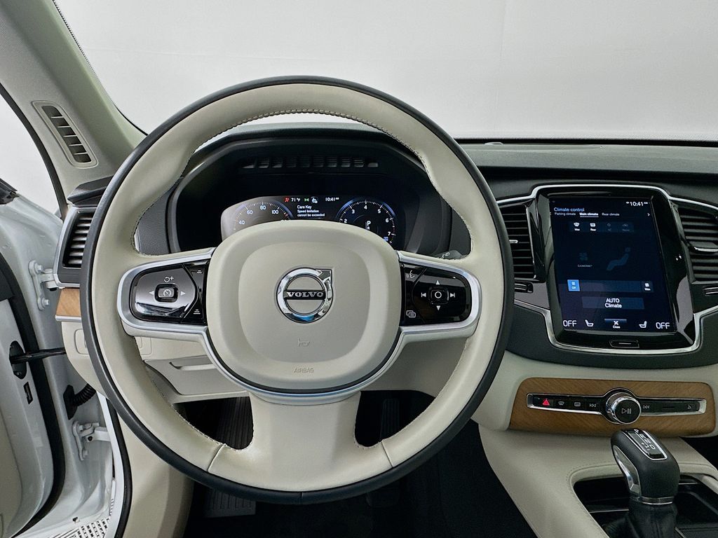 Thumbnail: 2021 Volvo XC90 - 11