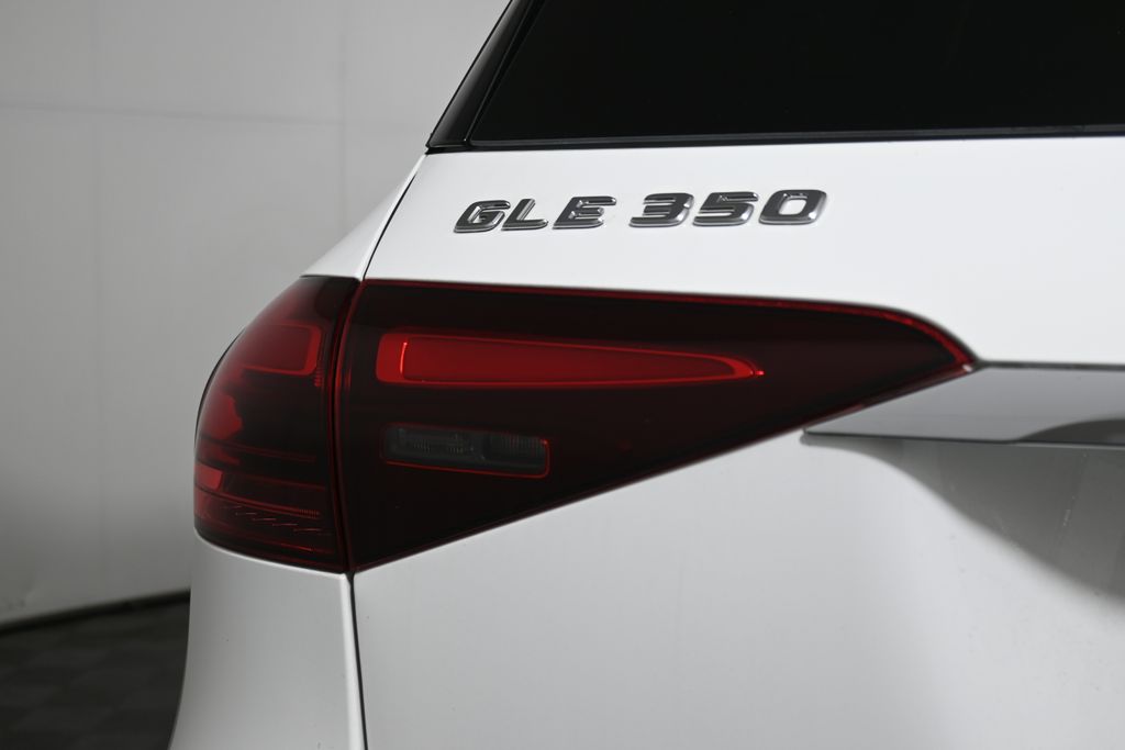Thumbnail: 2025 Mercedes-Benz GLE - 12