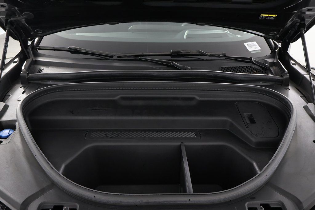 Thumbnail: 2025 Audi Q6 e-tron - 15