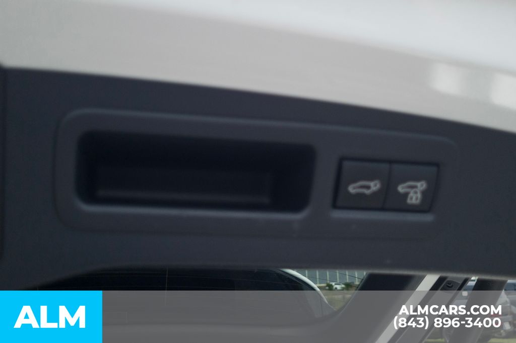Used 2023 Ultra White Lexus 500h F SPORT Performance image 9