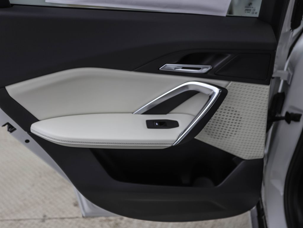 Thumbnail: 2026 BMW X1 - 18