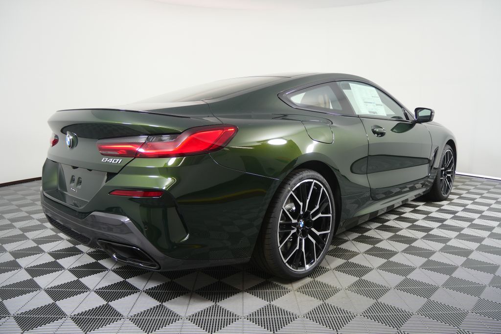 Thumbnail: 2026 BMW 8 Series - 3