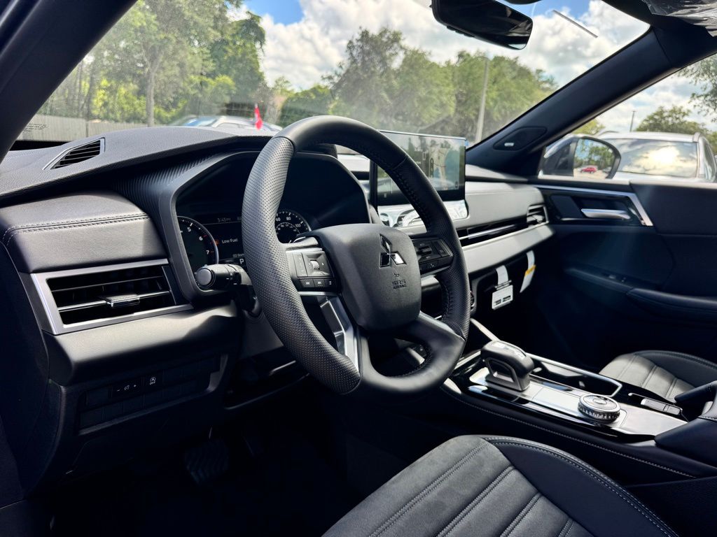 New 2026 Mitsubishi Outlander SUV