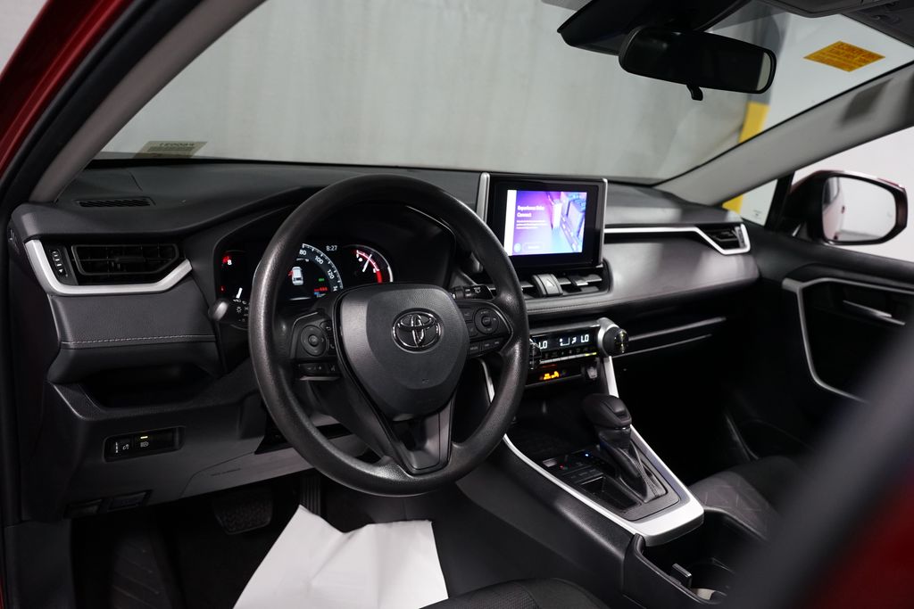 Thumbnail: 2025 Toyota RAV4 - 11