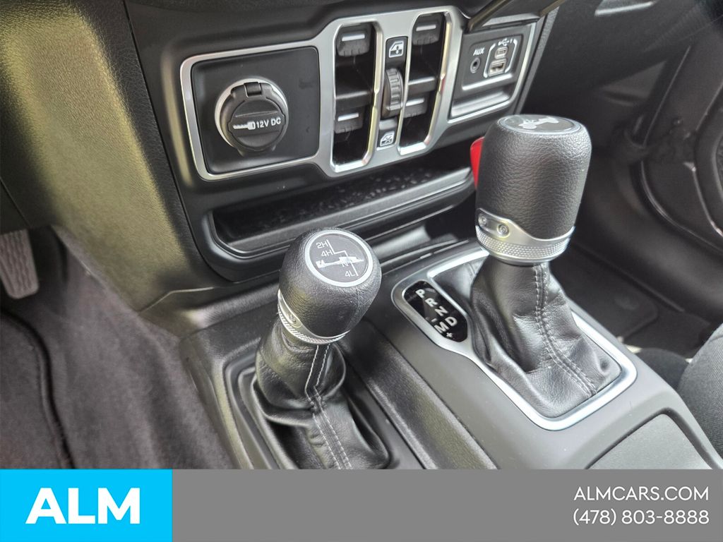 Used 2025 Gray Jeep Sport S image 25