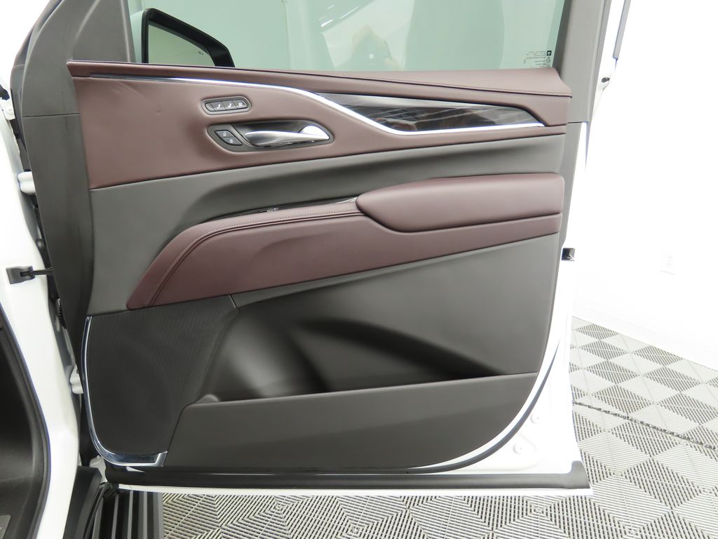 2024 Cadillac Escalade V 26