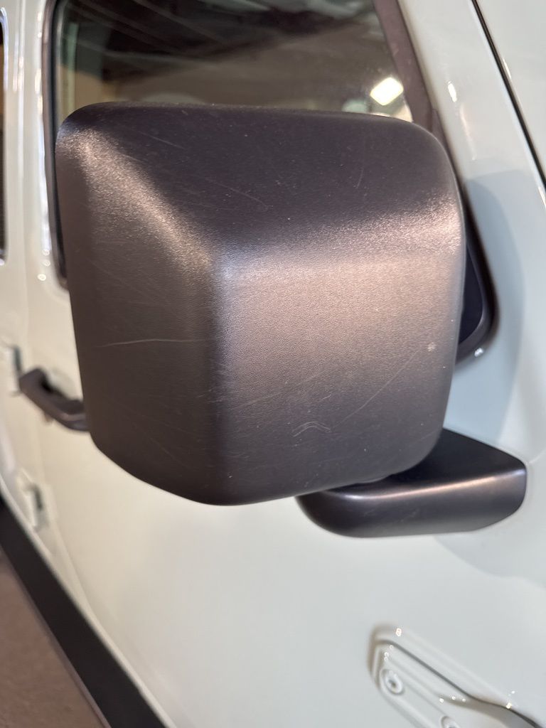 Thumbnail: 2024 Jeep Wrangler - 11