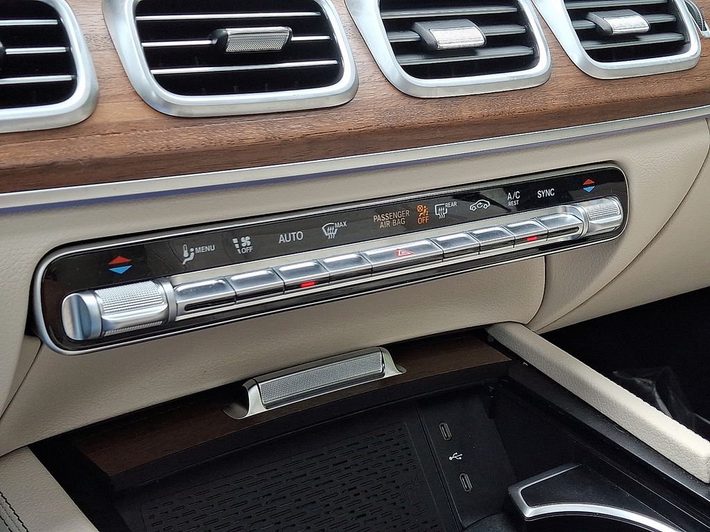 Thumbnail: 2025 Mercedes-Benz GLS - 16