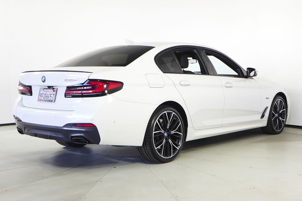 Thumbnail: 2023 BMW 5 Series - 7