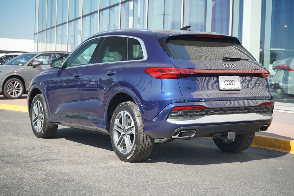 Thumbnail: 2025 Audi Q5 - 3