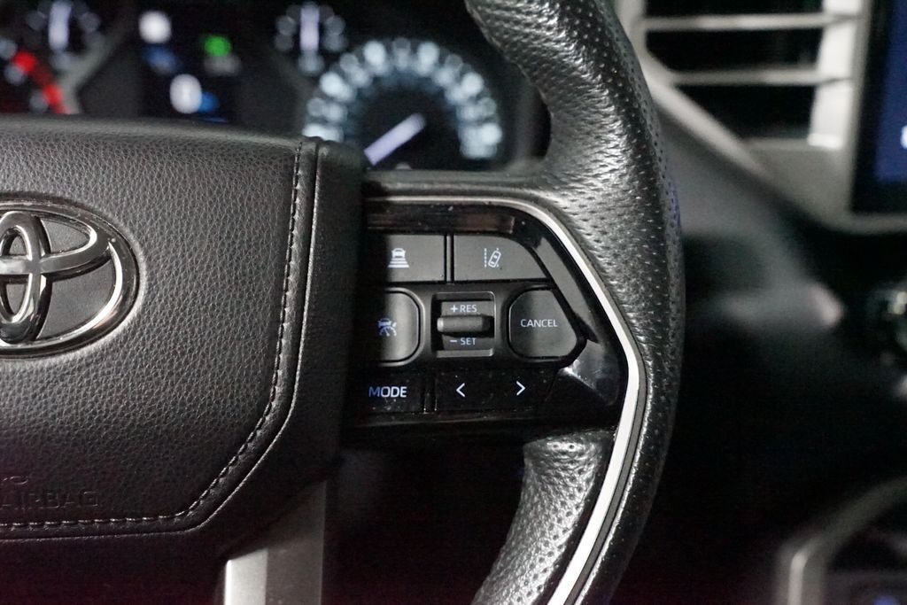 Thumbnail: 2023 Toyota Tundra - 14