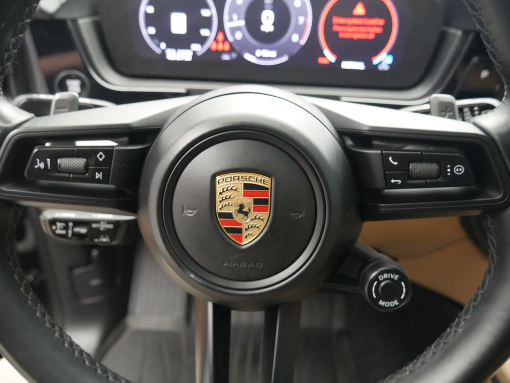 Thumbnail: 2024 Porsche Cayenne - 32