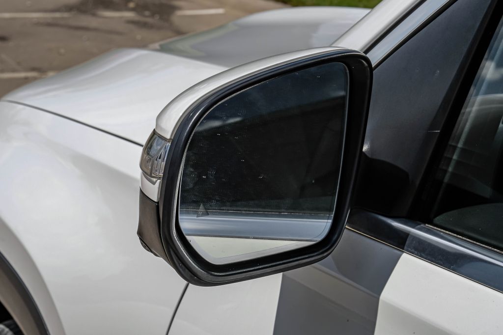 Used 2024 White Mercedes-Benz GLS 450 image 65