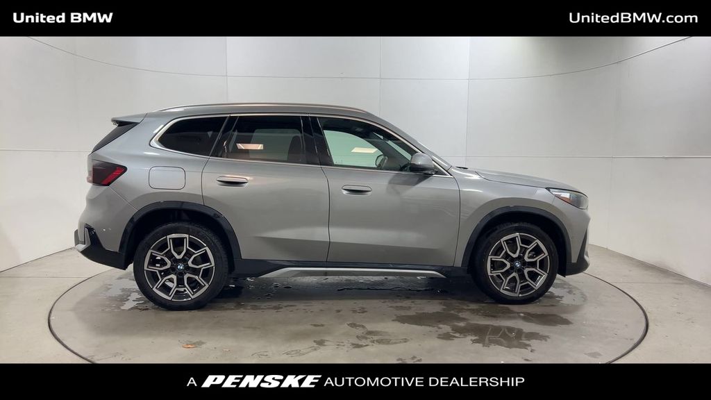 Thumbnail: 2025 BMW X1 - 9