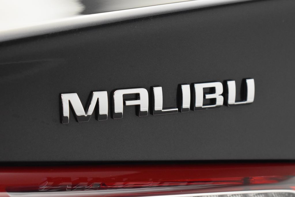 Thumbnail: 2022 Chevrolet Malibu - 9