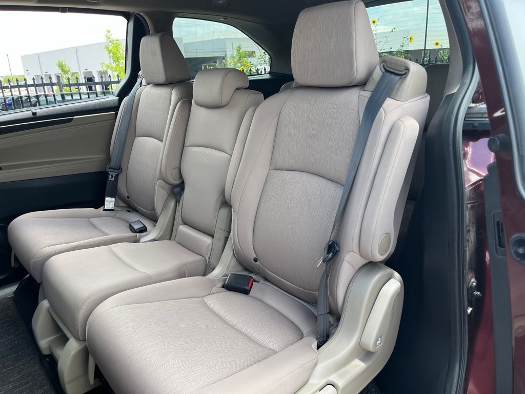 Thumbnail: 2021 Honda Odyssey - 25