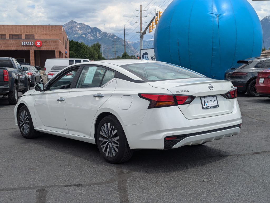 2023 Nissan Altima 2.5 SV 7