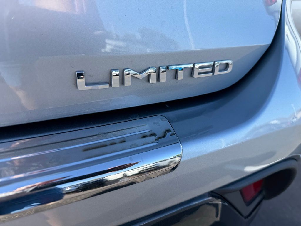 Thumbnail: 2021 Toyota Highlander - 6