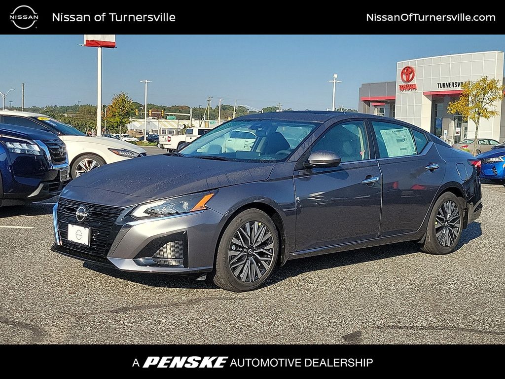 Thumbnail: 2025 Nissan Altima - 1