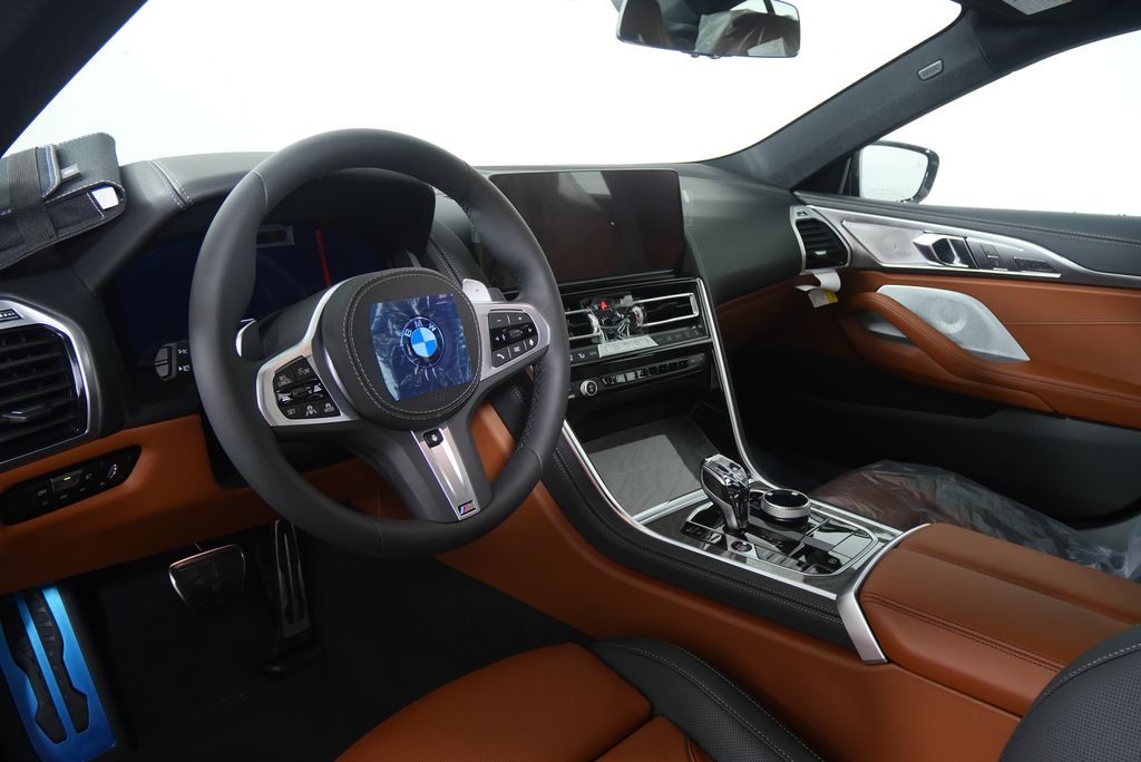 Thumbnail: 2026 BMW 8 Series - 15