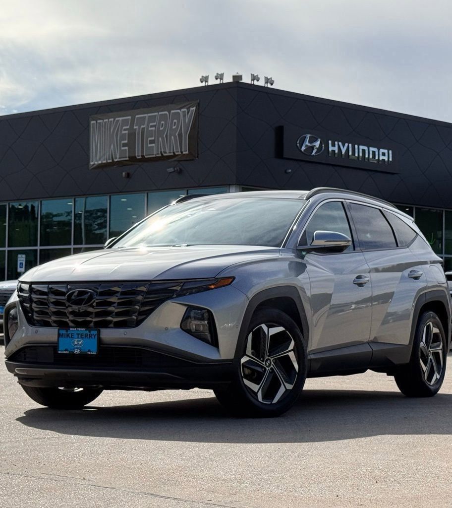Shimmering Silver 2023 Hyundai Tucson Limited FWD SUV / Crossover Front-Wheel Drive 8-Speed Automatic