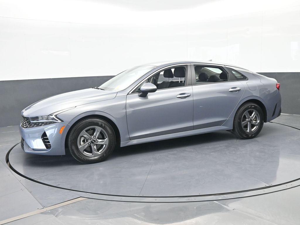 Used 2024 Everlasting Silver Kia LXS image 2