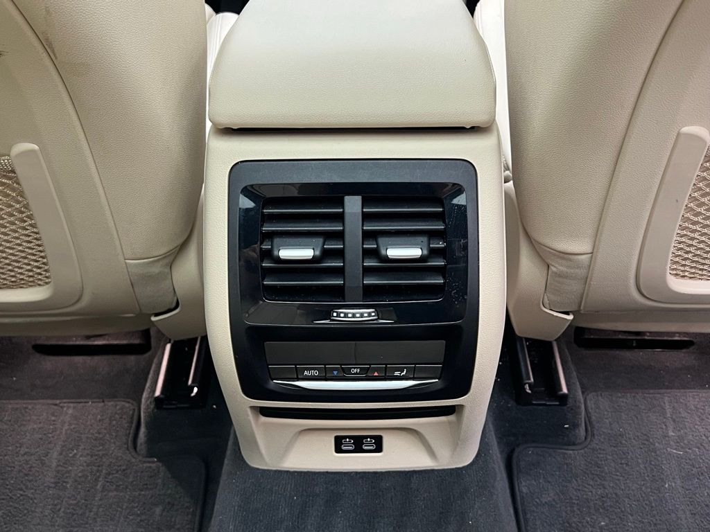 Thumbnail: 2021 BMW X3 - 9