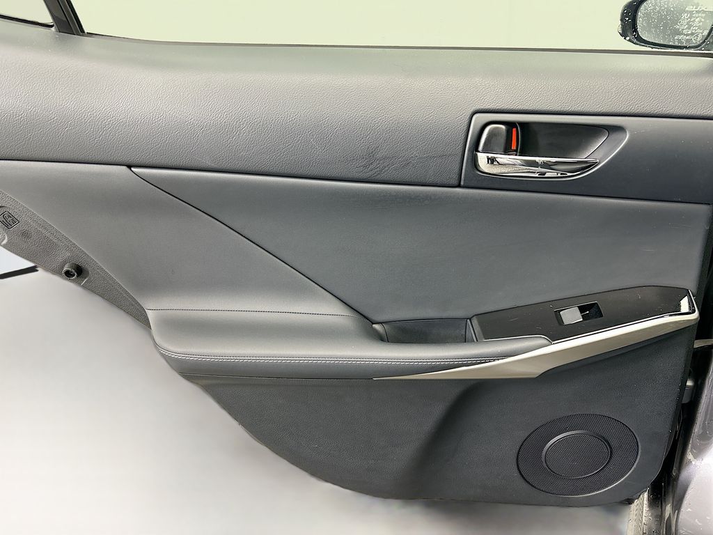 Thumbnail: 2016 Lexus IS - 24