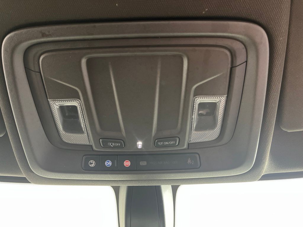 Thumbnail: 2021 Chevrolet Silverado 1500 - 16