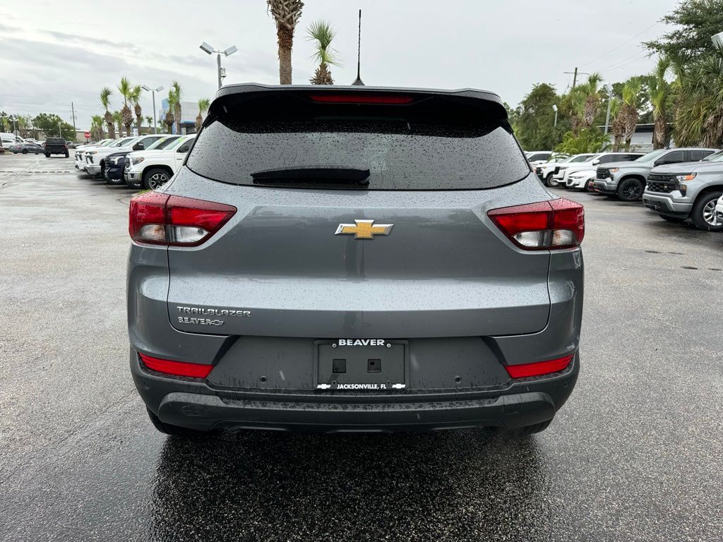 2021 Chevrolet TrailBlazer LS 8