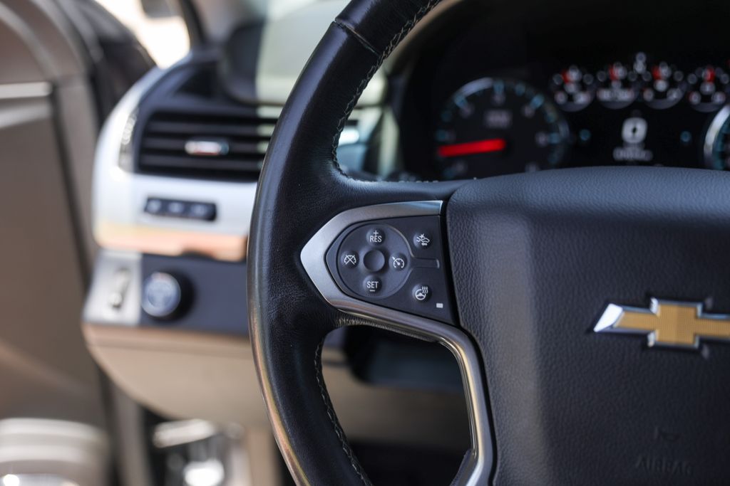Used 2019 Gray Chevrolet Premier image 17