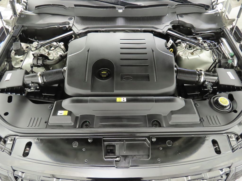 Thumbnail: 2021 Land Rover Range Rover - 30