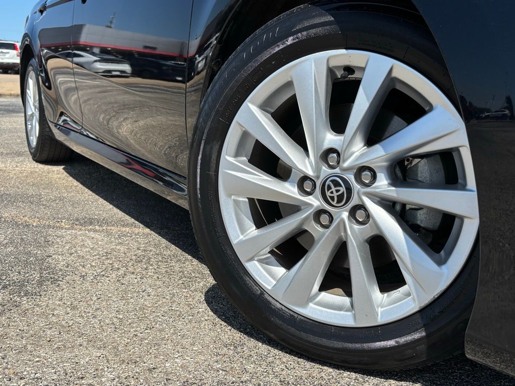 2023 Toyota Camry LE photo