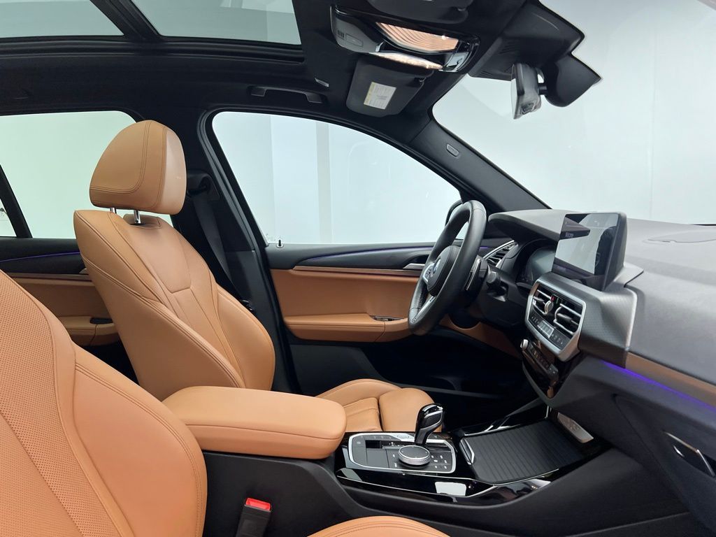 Thumbnail: 2022 BMW X3 - 6