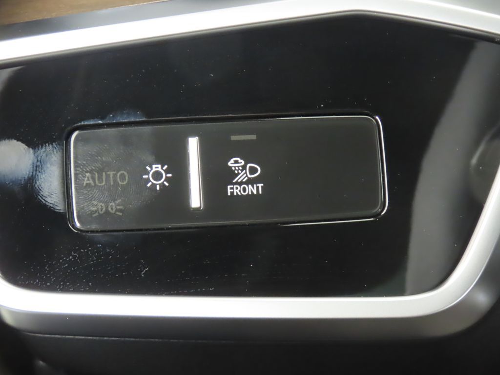 Thumbnail: 2025 Audi A6 - 19