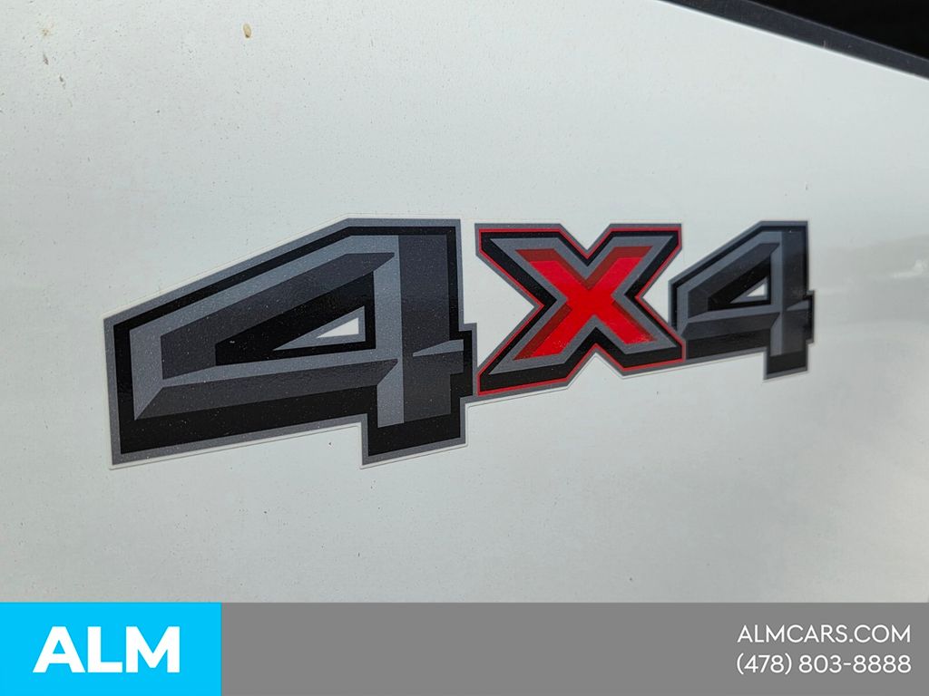 Used 2025 White Ford XLT image 12