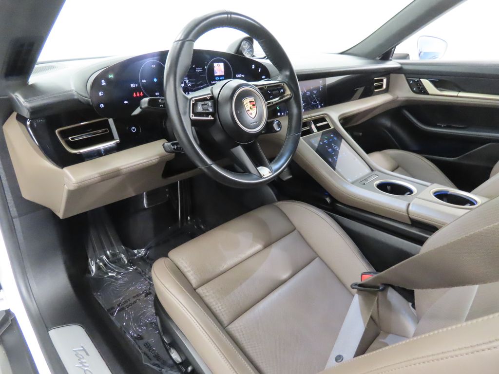 Thumbnail: 2021 Porsche Taycan - 4