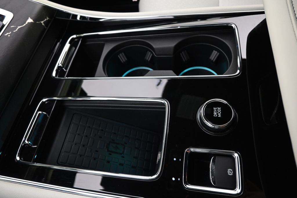 New 2026 White Lincoln Black Label image 32